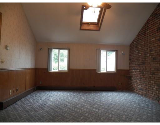 38 Granger Pl, West Springfield, MA 01089 photo 9