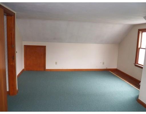 38 Granger Pl, West Springfield, MA 01089 photo 14