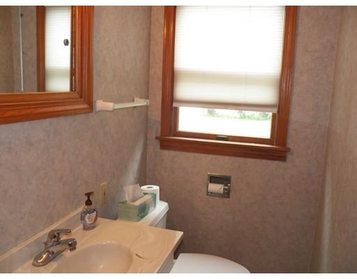 38 Granger Pl, West Springfield, MA 01089 photo 10