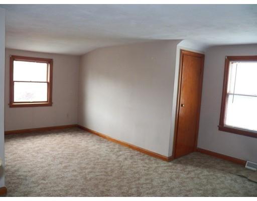 38 Granger Pl, West Springfield, MA 01089 photo 15