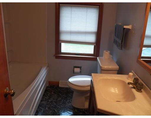 38 Granger Pl, West Springfield, MA 01089 photo 17