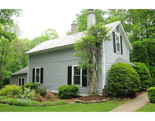 67 Spaulding St, Amherst, MA 01002 photo 2