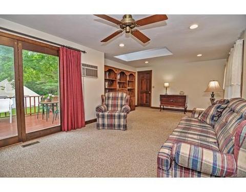 21 Pine St, Walpole, MA 02081 photo 9