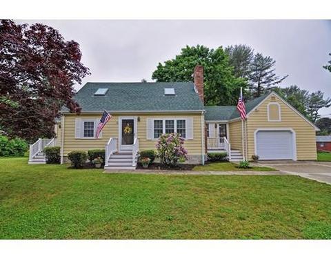 21 Pine St, Walpole, MA 02081 photo 1