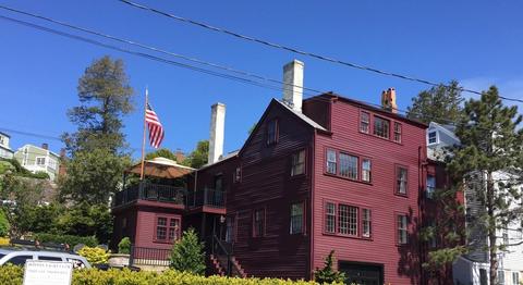 12 Lee St, Marblehead, MA 01945 photo 1