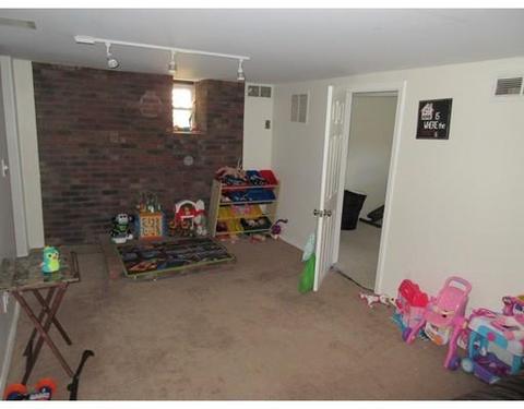 142 Commonwealth Ave, Worcester, MA 01604 photo 21