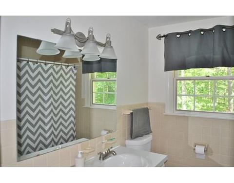 10 Apache Rd, Nashua, NH 03063 photo 19
