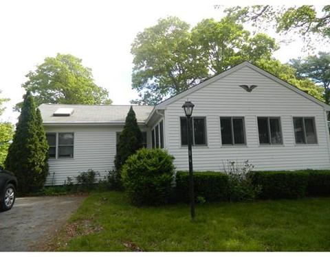19 Elmwood St, Wareham, MA 02571 photo 4