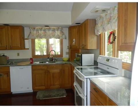 19 Elmwood St, Wareham, MA 02571 photo 6