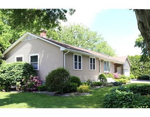 36 Loomis Dr, Chicopee, MA 01020 photo 5