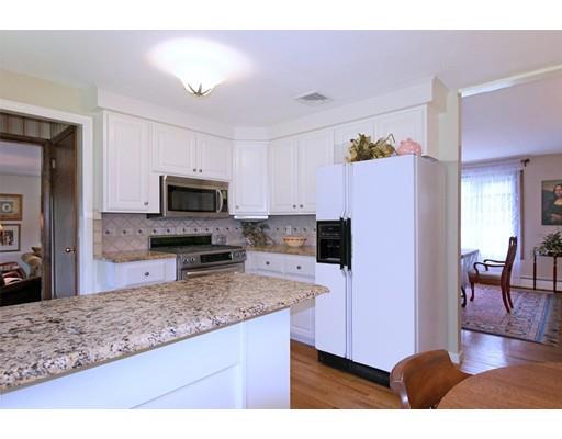 36 Loomis Dr, Chicopee, MA 01020 photo 10