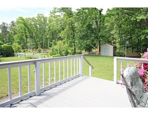 36 Loomis Dr, Chicopee, MA 01020 photo 20