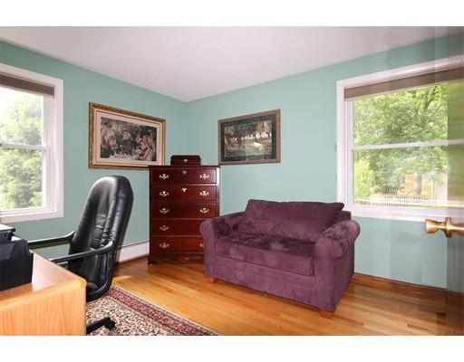36 Loomis Dr, Chicopee, MA 01020 photo 16
