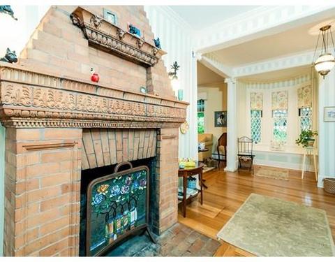 4 Germain St, Worcester, MA 01602 photo 4