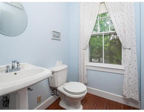 4 Germain St, Worcester, MA 01602 photo 12