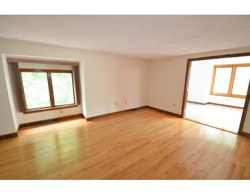 4 Seminole Rd, Canton, MA 02021 photo 11