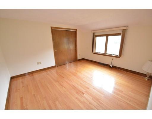 4 Seminole Rd, Canton, MA 02021 photo 13