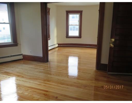 24 Windham St, Worcester, MA 01604 photo 8