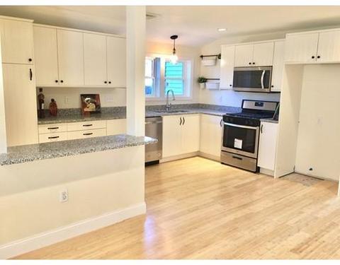 23 Elmwood St, Wareham, MA 02571 photo 2