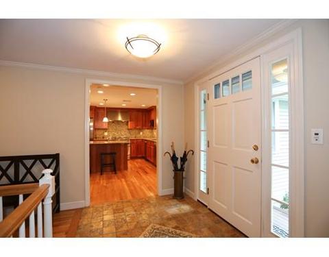 15 Laurel Cir, Needham, MA 02492 photo 4