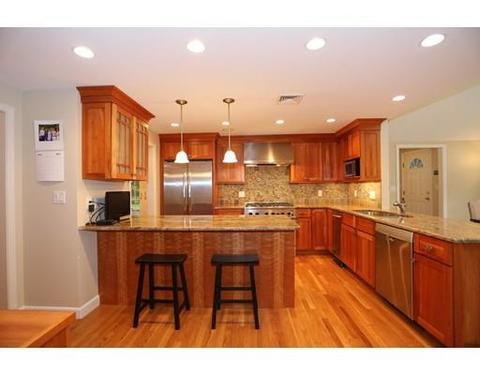 15 Laurel Cir, Needham, MA 02492 photo 8