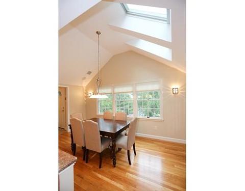 15 Laurel Cir, Needham, MA 02492 photo 14