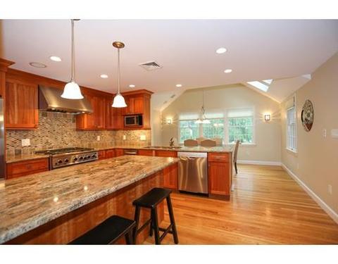 15 Laurel Cir, Needham, MA 02492 photo 7