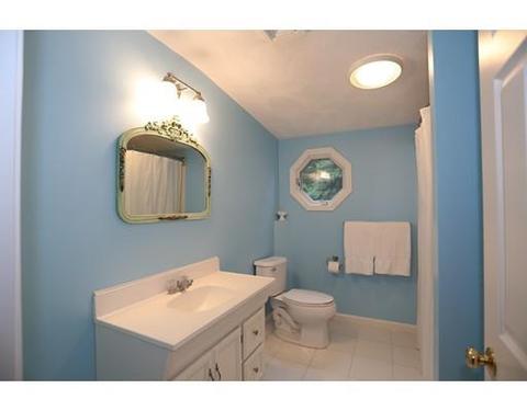 15 Laurel Cir, Needham, MA 02492 photo 26
