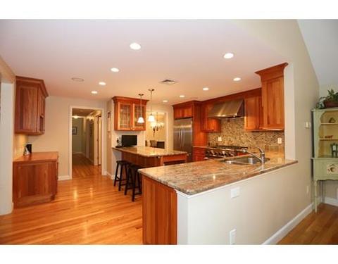15 Laurel Cir, Needham, MA 02492 photo 9
