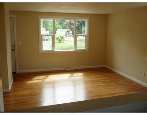 34 Berard Cir, Springfield, MA 01128 photo 7