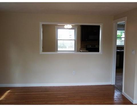34 Berard Cir, Springfield, MA 01128 photo 6