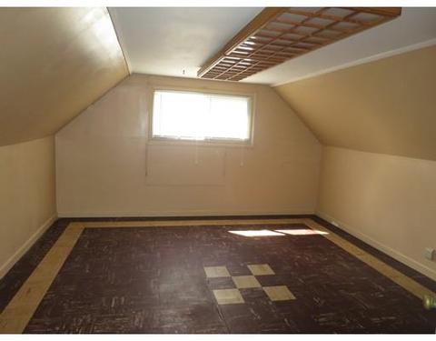 12 Ogden St, Springfield, MA 01151 photo 10