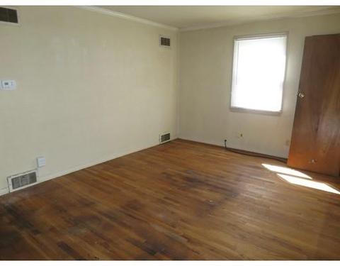 12 Ogden St, Springfield, MA 01151 photo 9