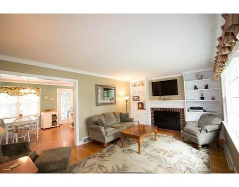 20 Randall Rd, Maynard, MA 01754 photo 4