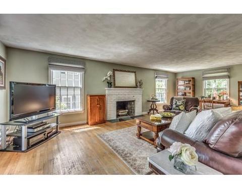 106 Red Gate Ln, Reading, MA 01867 photo 5