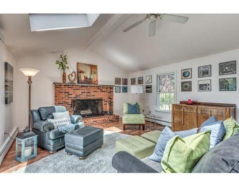 106 Red Gate Ln, Reading, MA 01867 photo 16