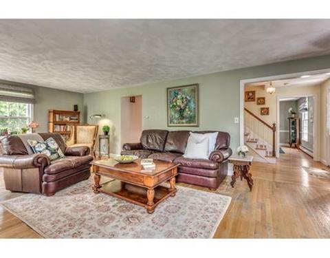 106 Red Gate Ln, Reading, MA 01867 photo 7