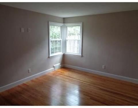 105 Old Brk, Springfield, MA 01118 photo 9