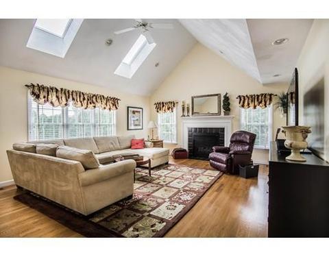 9 Devonshire Pl, Andover, MA 01810 photo 10