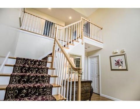 9 Devonshire Pl, Andover, MA 01810 photo 3