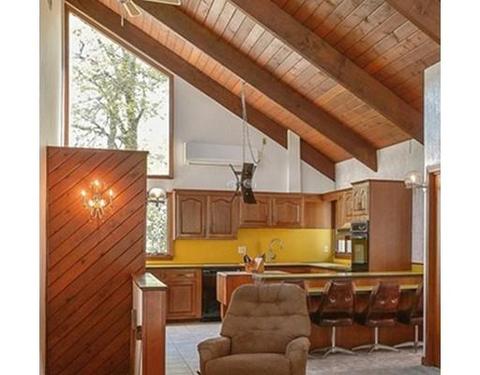 8 Nairn Rd, Bourne, MA 02559 photo 3