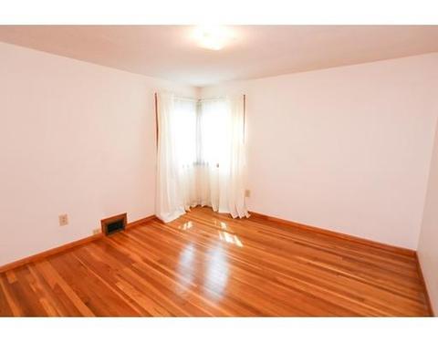 94 Cobb Ave, Chicopee, MA 01013 photo 13