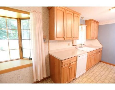 94 Cobb Ave, Chicopee, MA 01013 photo 6