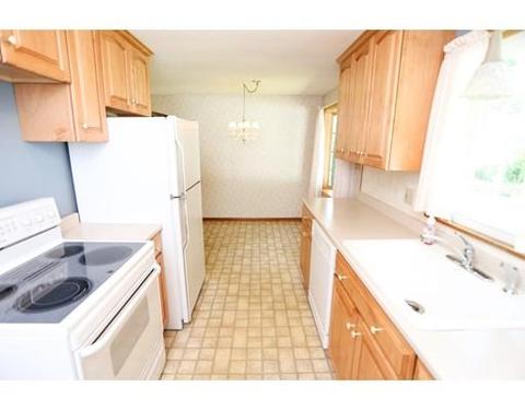 94 Cobb Ave, Chicopee, MA 01013 photo 4