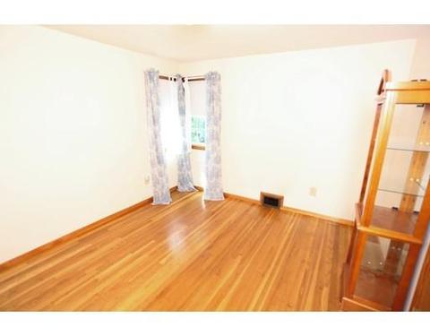 94 Cobb Ave, Chicopee, MA 01013 photo 11