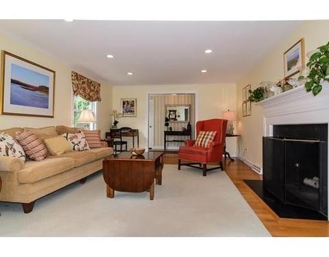 33 Yorkshire Rd, Dover, MA 02030 photo 4