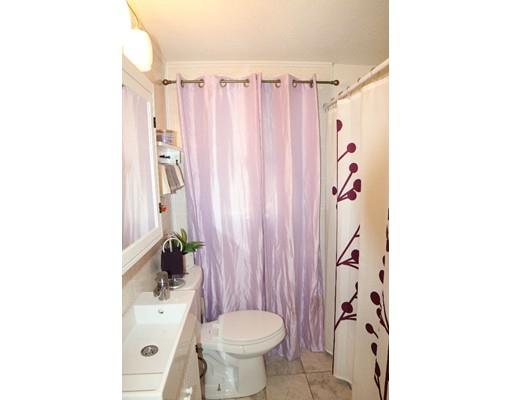 208 Euclid Ave, Springfield, MA 01108 photo 22