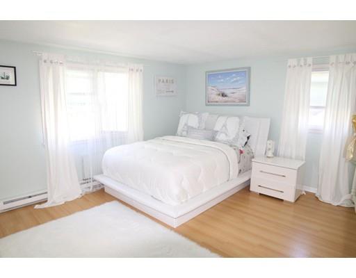 208 Euclid Ave, Springfield, MA 01108 photo 11