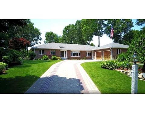 18 Treetops Ln, Danvers, MA 01923 photo 2
