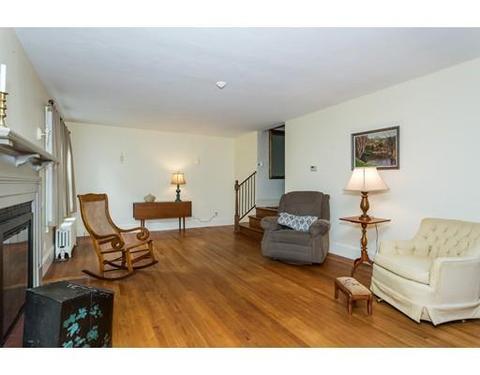 134 Cunningham St, Springfield, MA 01107 photo 4